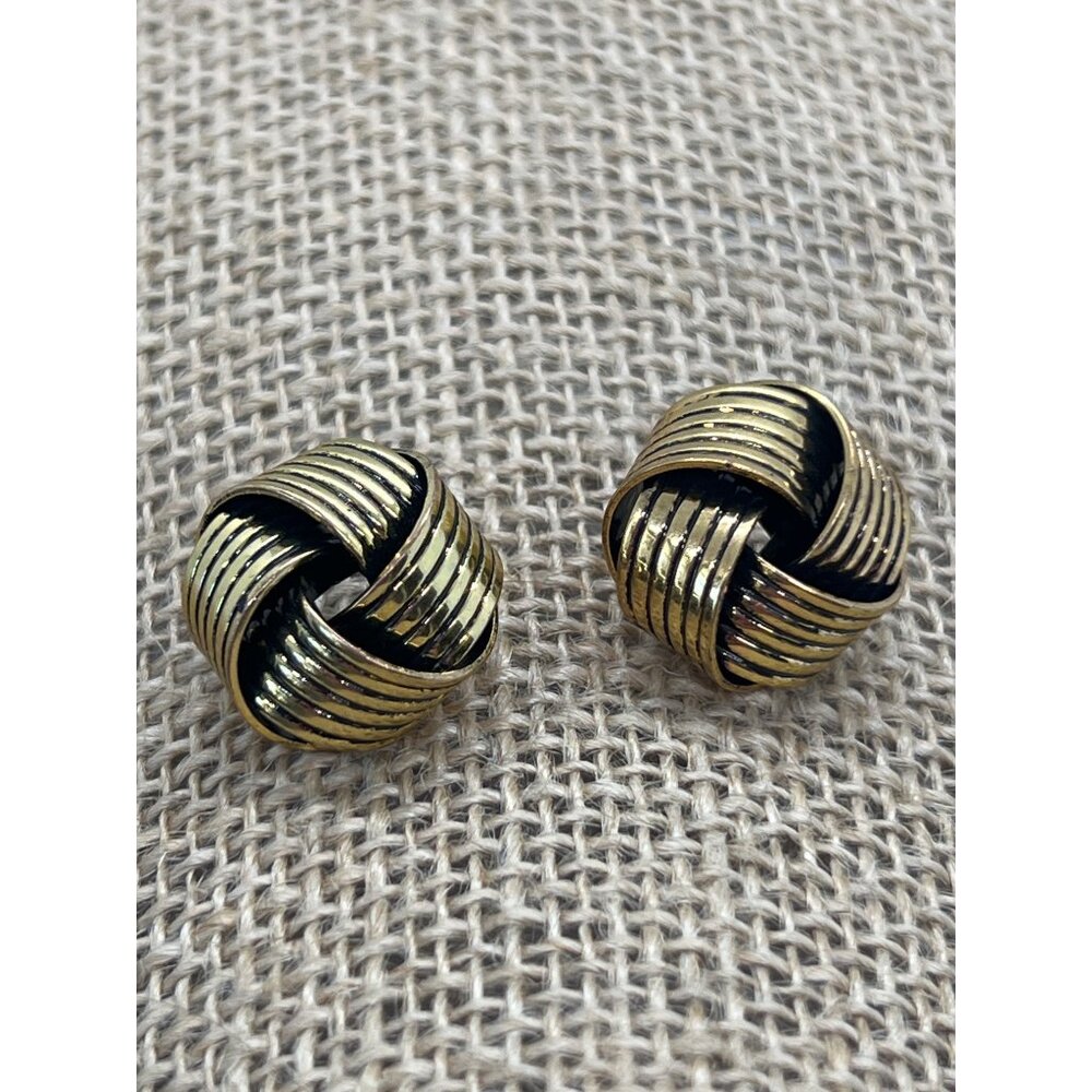 Vintage Gold Tone Love Knot Earrings Ribbed Design Post Back .75" Stud Pierced